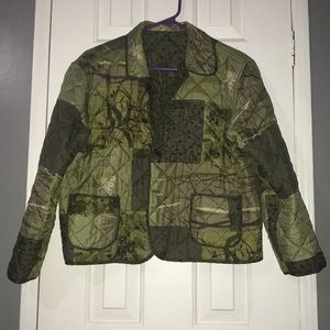 *SOLD* Cute green jacket!